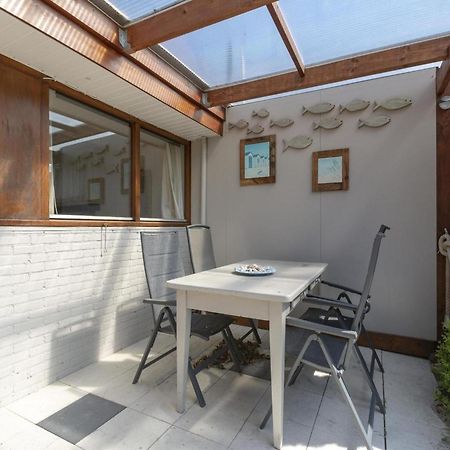 Comfortable Holiday Home By Beach Sint Maartensvlotbrug Extérieur photo