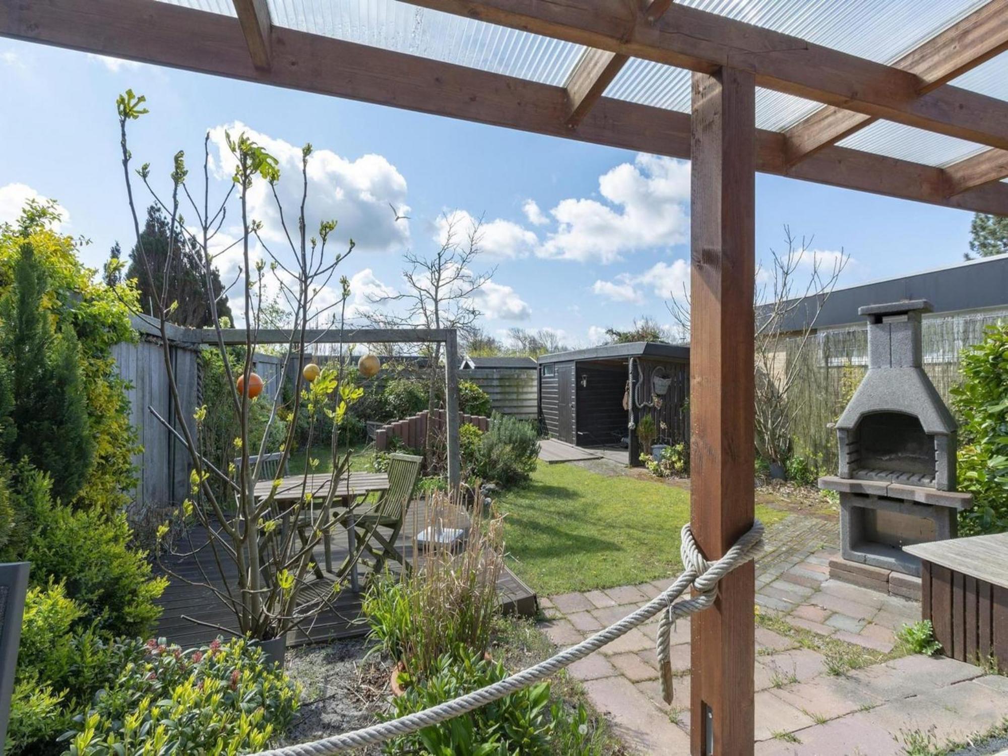 Comfortable Holiday Home By Beach Sint Maartensvlotbrug Extérieur photo