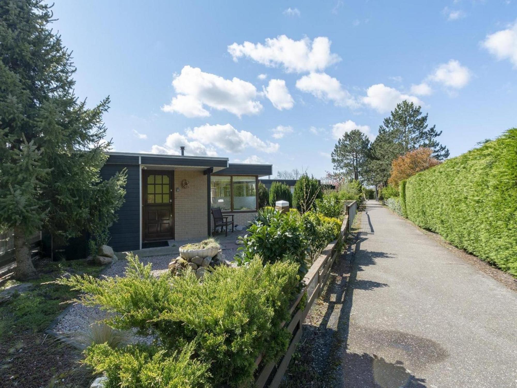 Comfortable Holiday Home By Beach Sint Maartensvlotbrug Extérieur photo